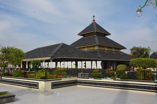 Masjid Agung Demak, Jawa Tengah - KAWASAN.info