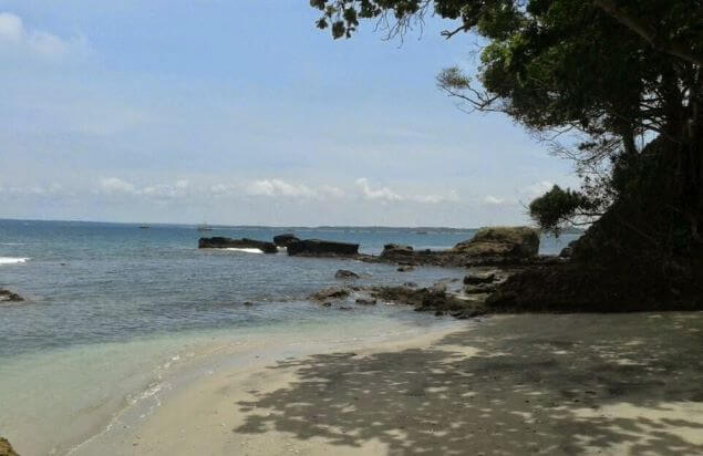 Pantai Guci Batu Kapal, Lampung - KAWASAN.info